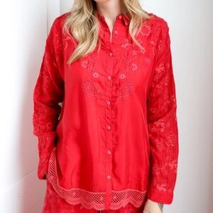 NWT Johnny Was “The Audrey Gardenia” oversized shirt in Salsa, size small